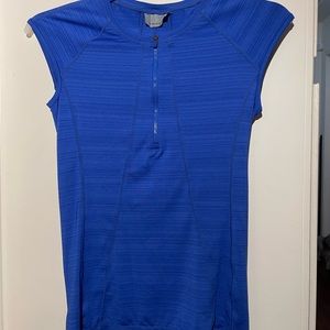 Athleta blue 1/2 zip, short cap sleeve top